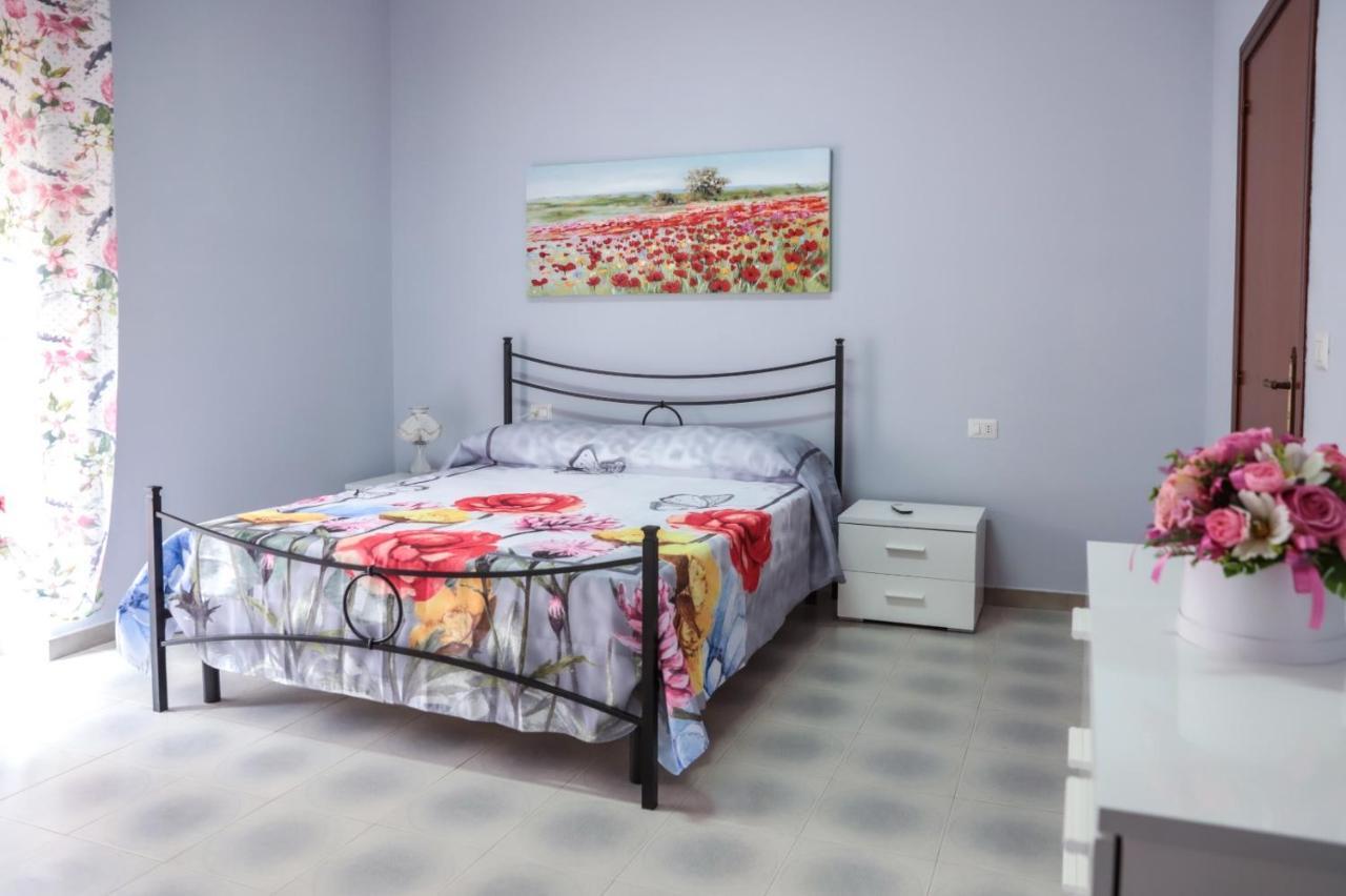 B&B La Casa Dei Fiori Amorosi Esterno foto